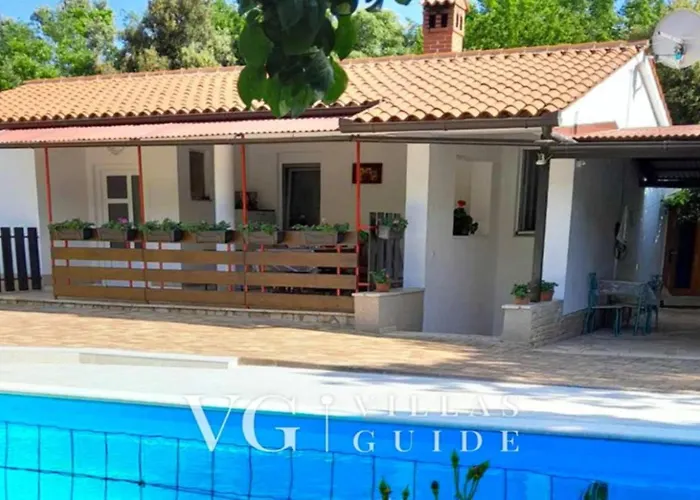 Vila Beautiful Casa Ivana With Pool In