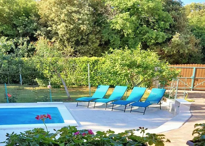 Beautiful Casa Ivana With Pool In Vila *